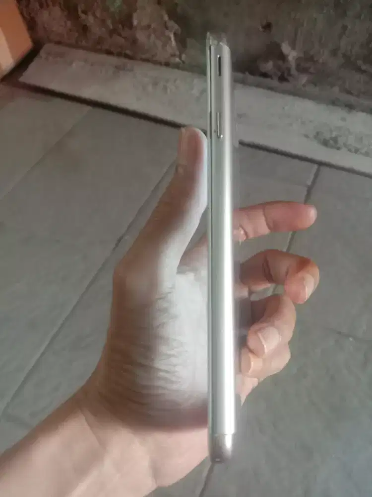 Samsung j7 prem ram 3/32