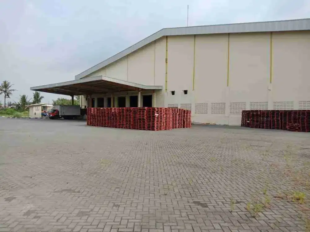 DISEWAKAN GUDANG SIAP PAKAI LOKASI STRATEGIS DI CIKARANG