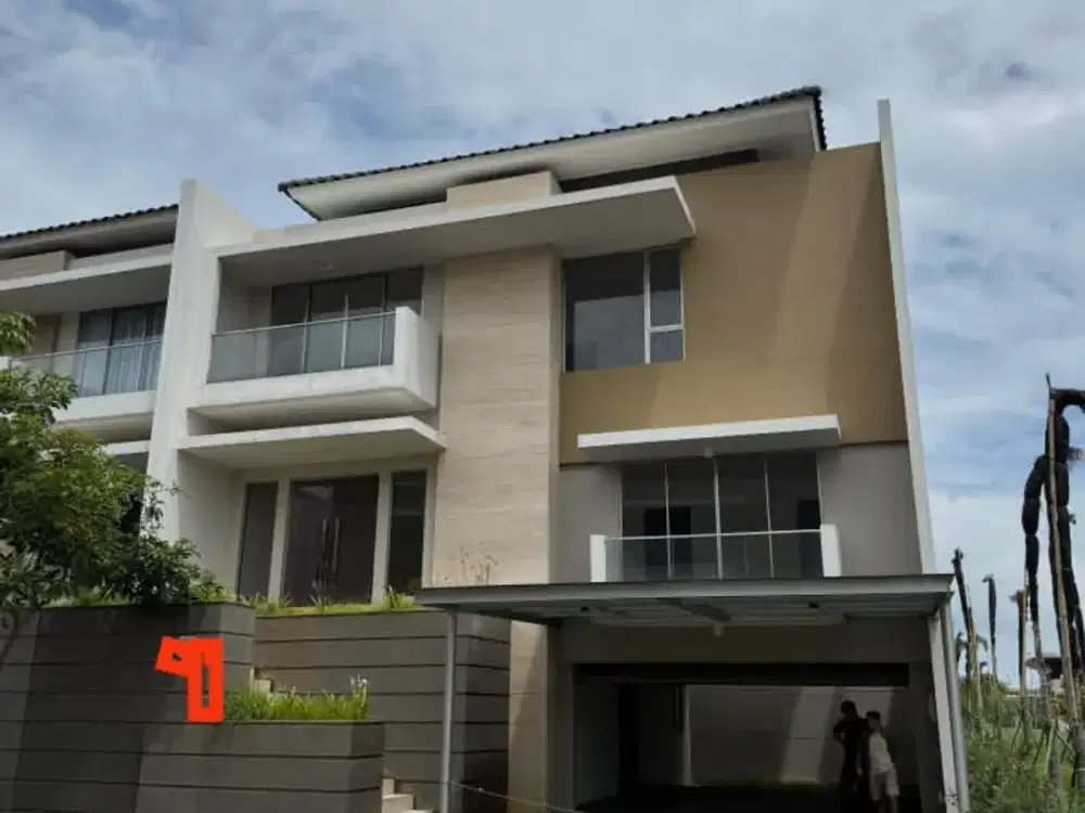 Jual Cepat Rumah Golf Island PIK 3 Lantai Ukuran 12x20 Hadap Selatan