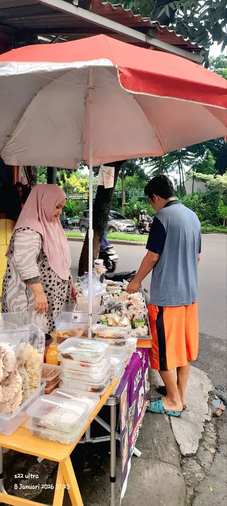 Dicari untuk menjaga lapak kue dan sarapan subuh