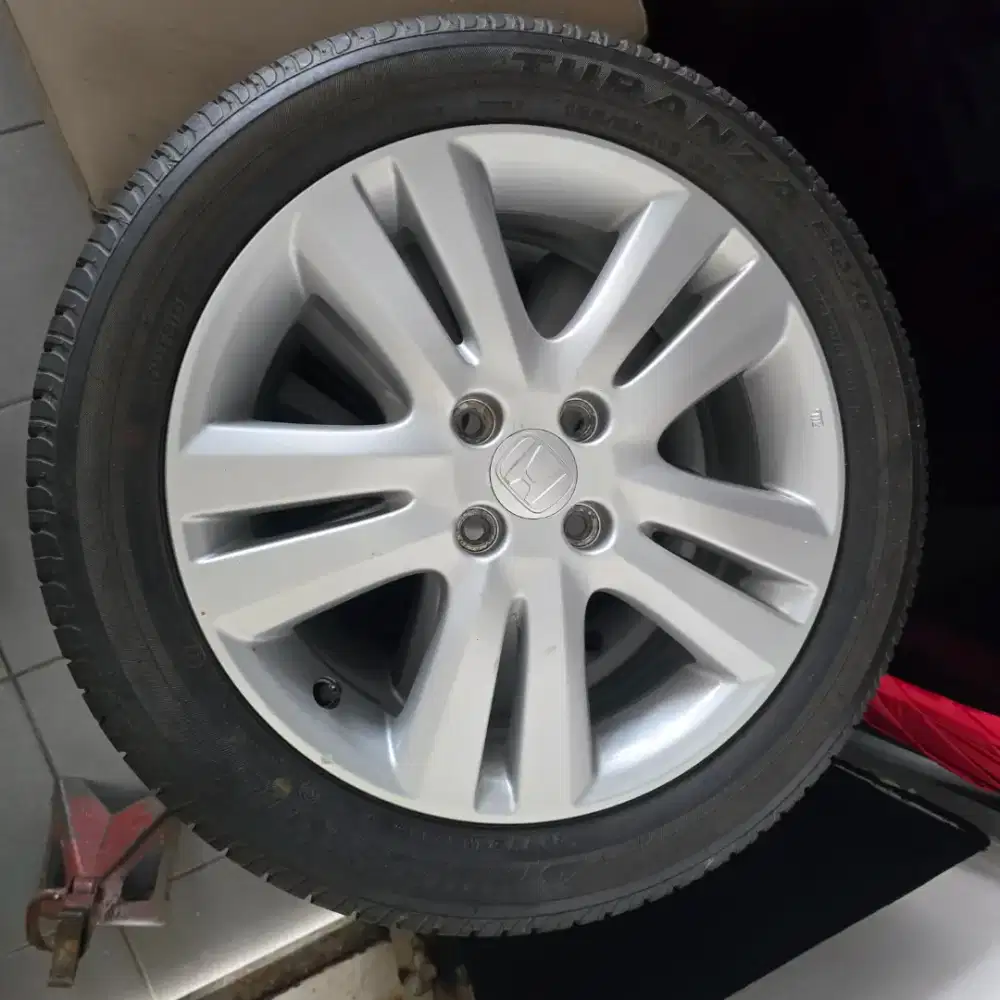 Velg dan ban Jazz RS GD8 th 2008 - 2014