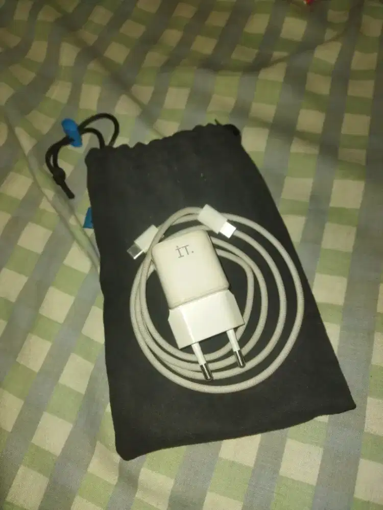 Charger IP ORI dari iBox,