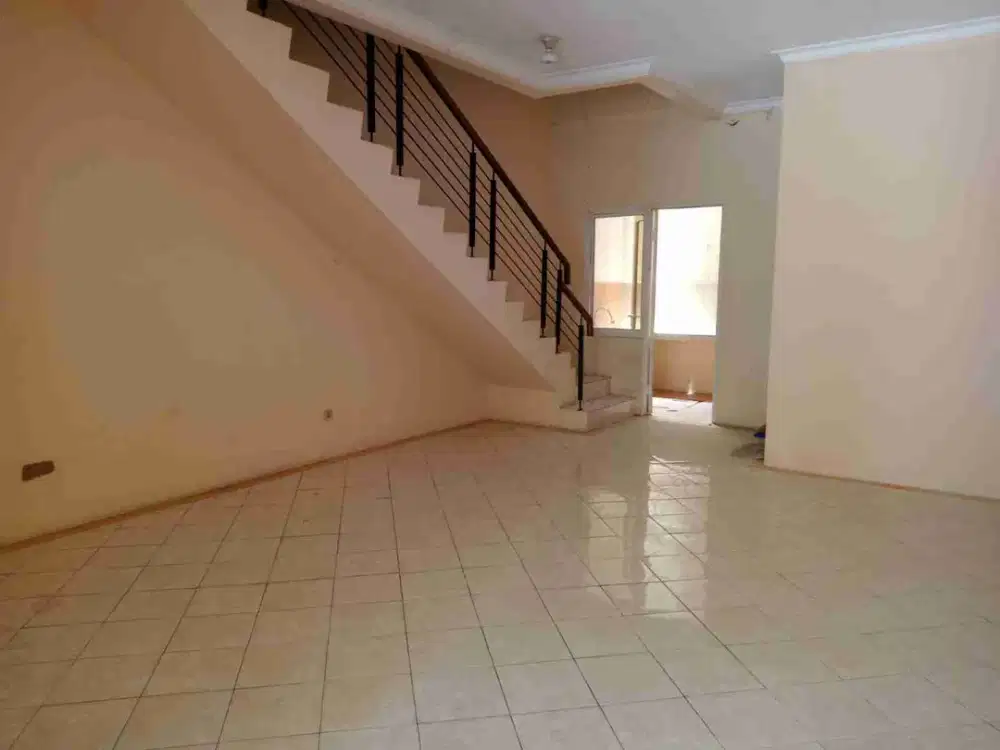 D sewa rumah puri grisenda