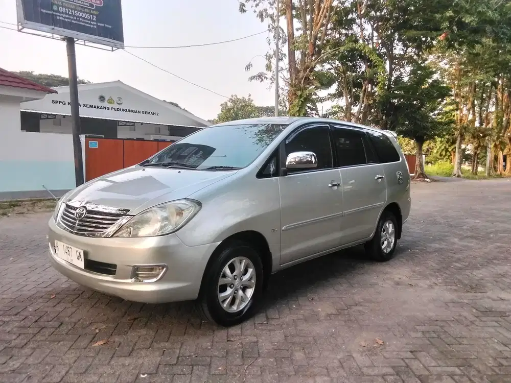 Toyota Kijang Innova 2007 Bensin