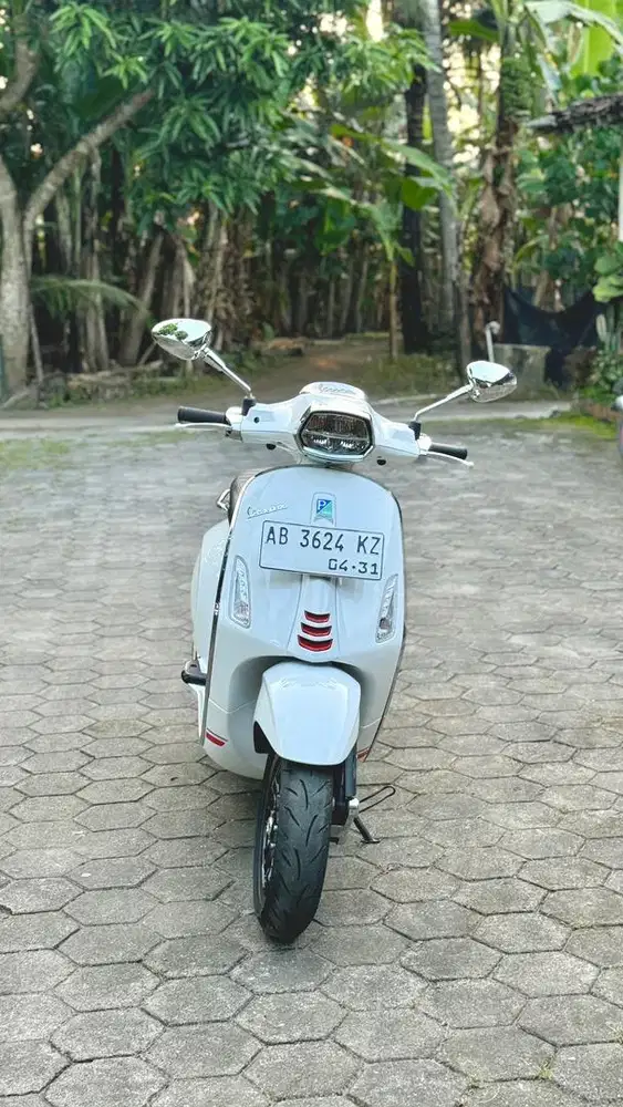 Vespa sprint 2022 plat AB bantul