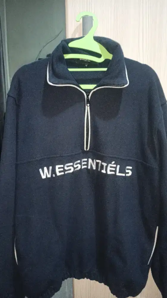 W. Essentiels Half Zip