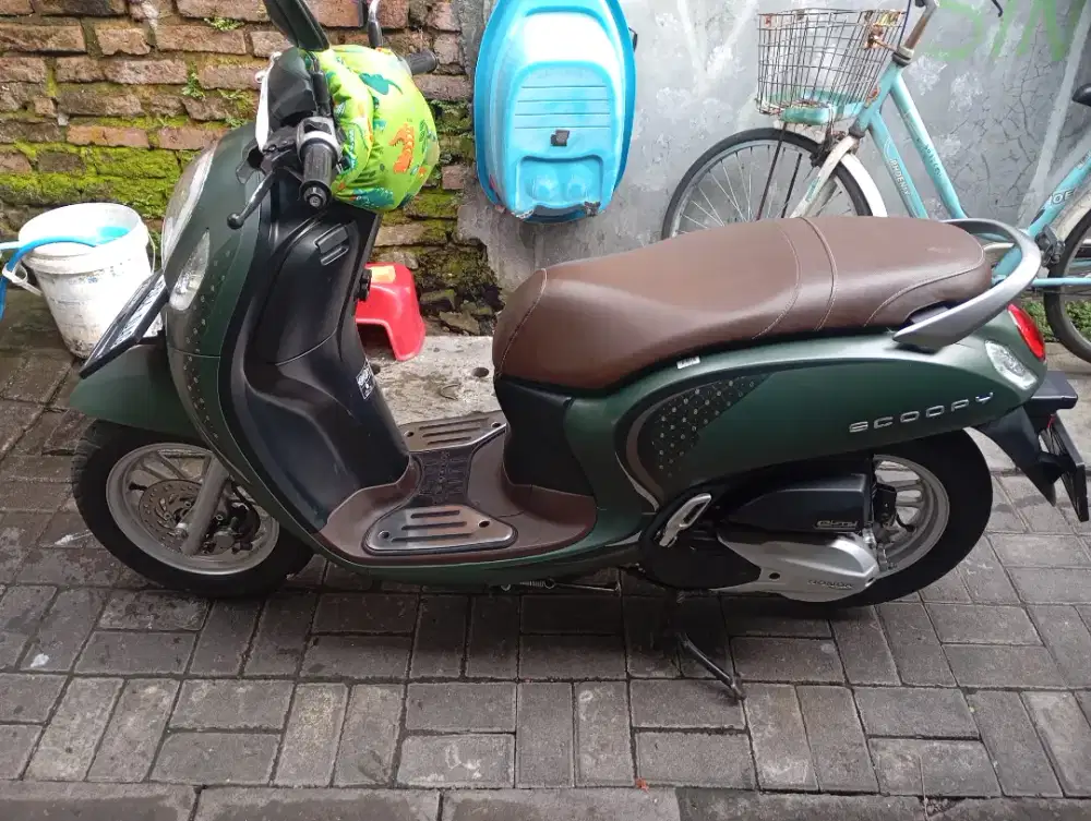 Honda Scoopy th 2024 warna favorit