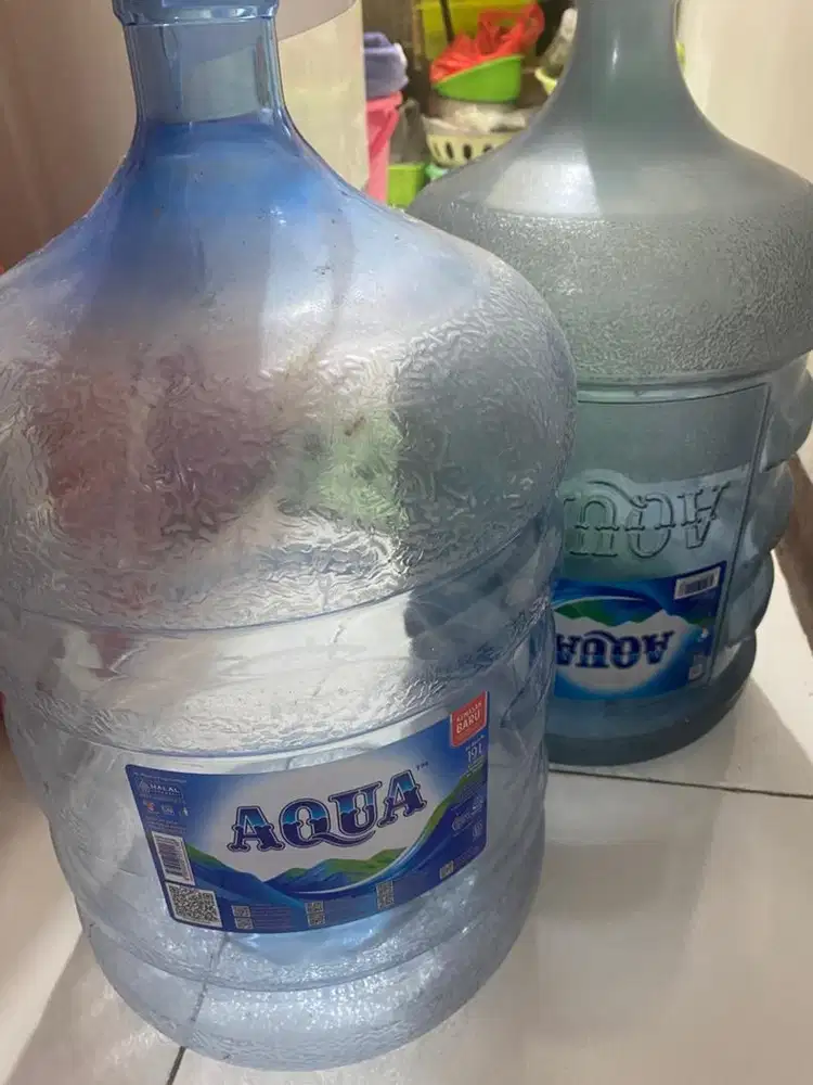 Galon aqua kosong