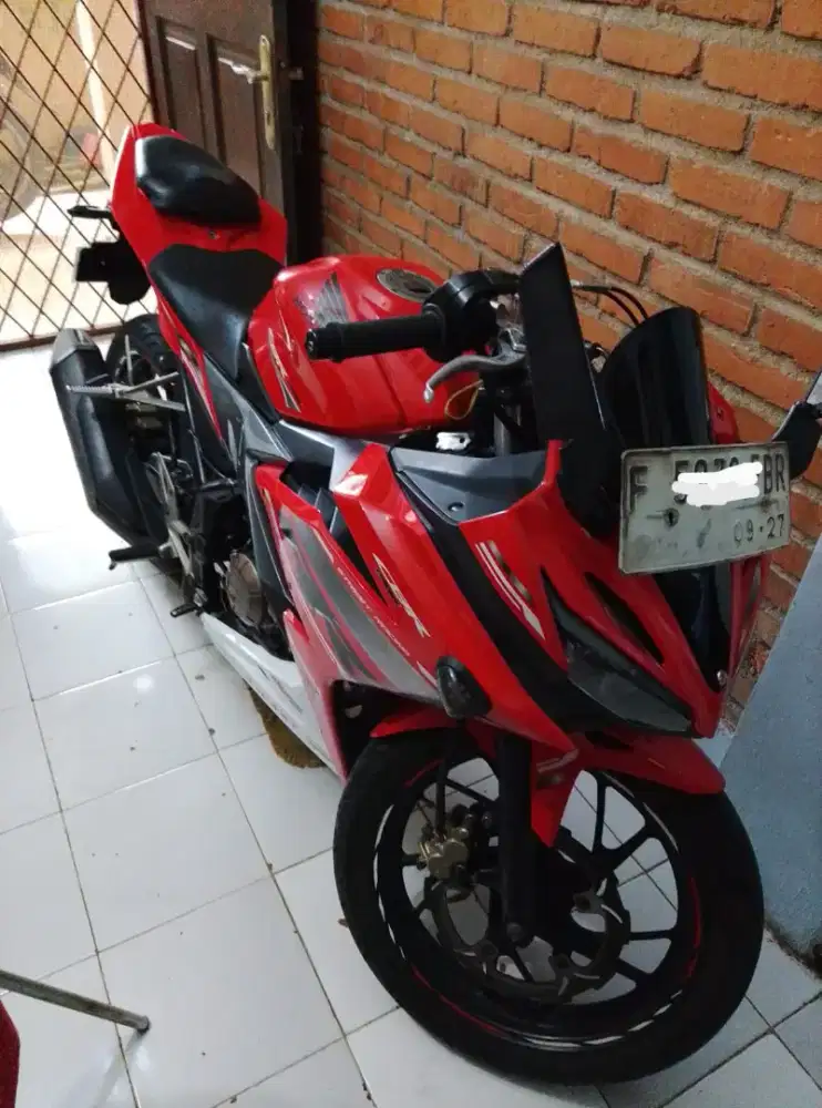Di jual CBR 150cc Tahun 2017 Domisili Bogor