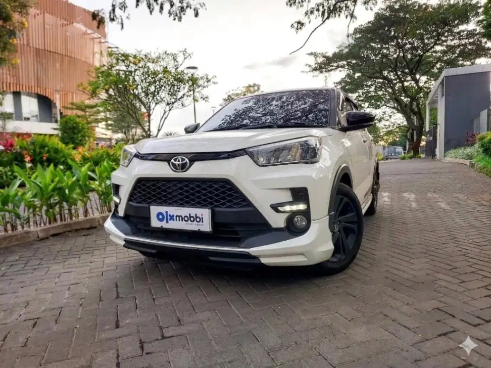 DP Murah Toyota Raize 1.0 GR Sport Two Tone Bensin-AT 2022 CHFYB