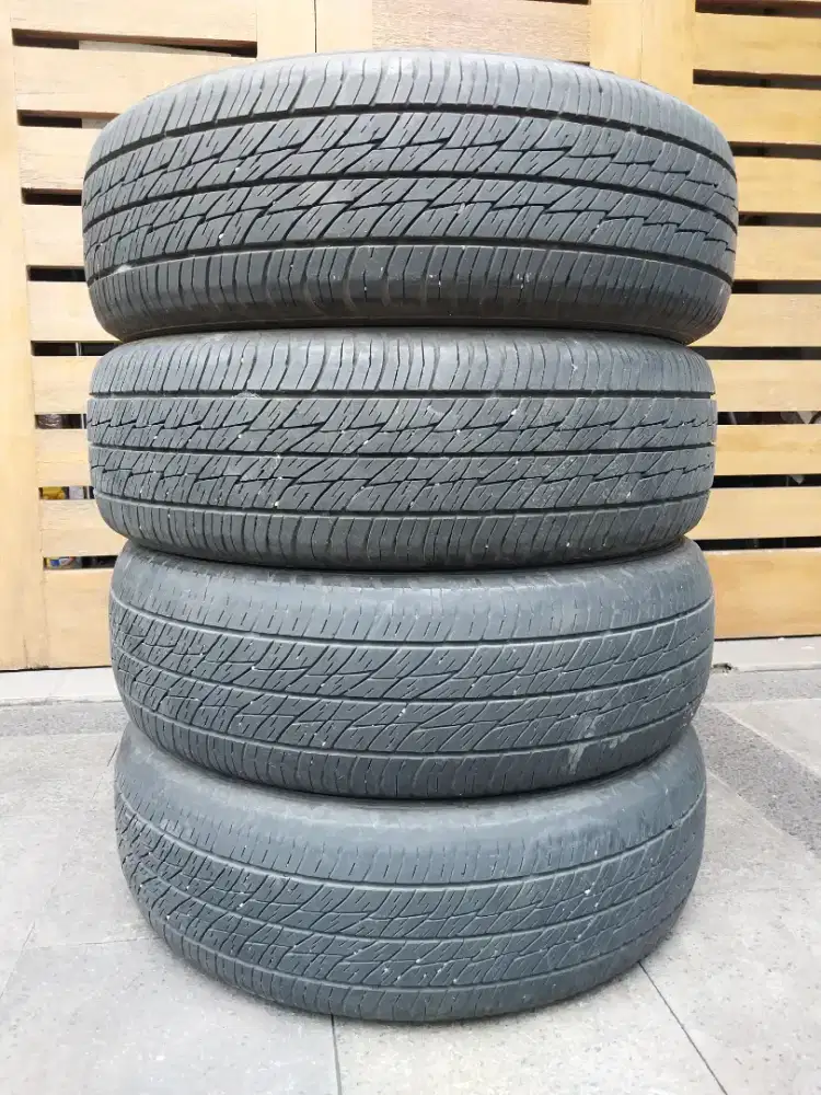 Ban 215 65 r16 Dunlop ST20 grandtrek