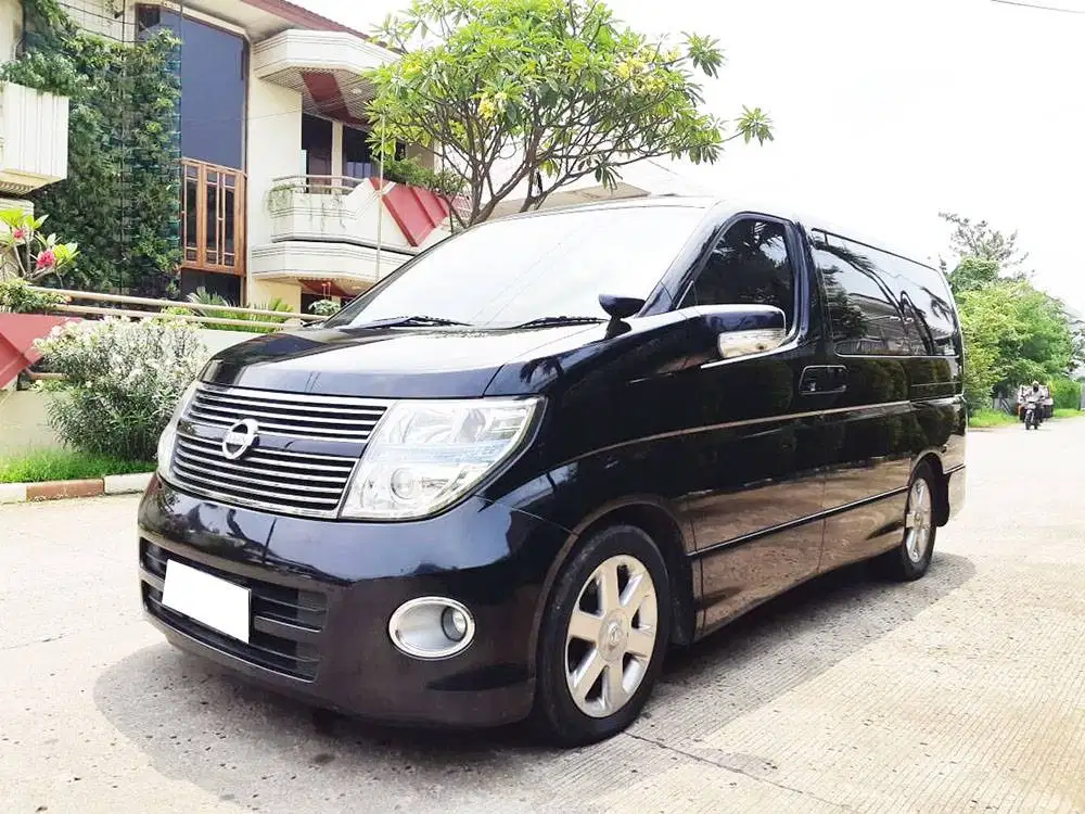 {CASH} Elgrand HWS 3 Camera TV Lokal Plt B Pjk 9/2026 Mulus Siap Pakai