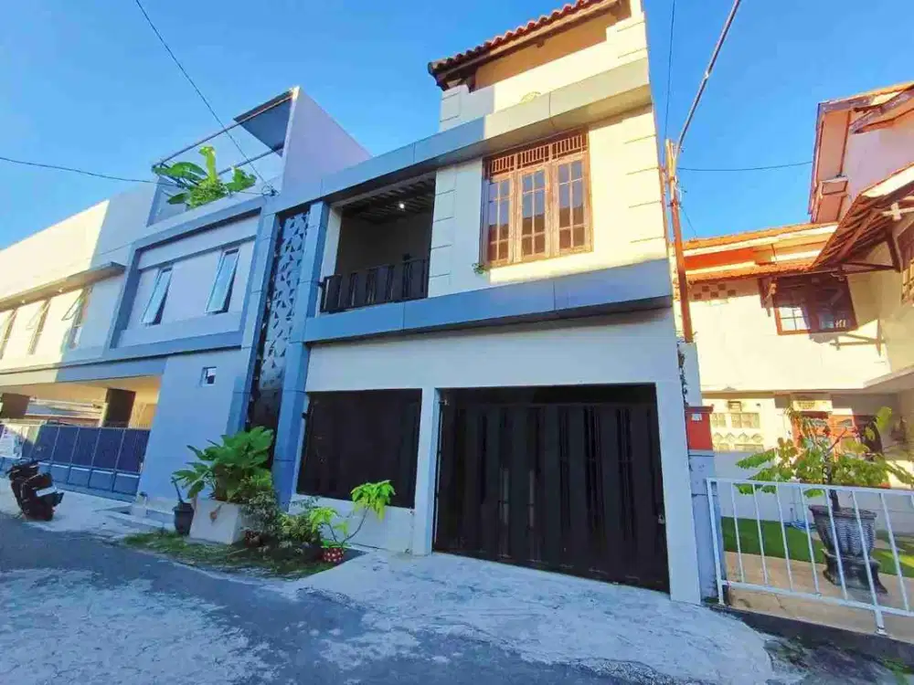 Rumah Bagus 2 Lantai kawasan UMS dan Atmi Karangasem laweyan