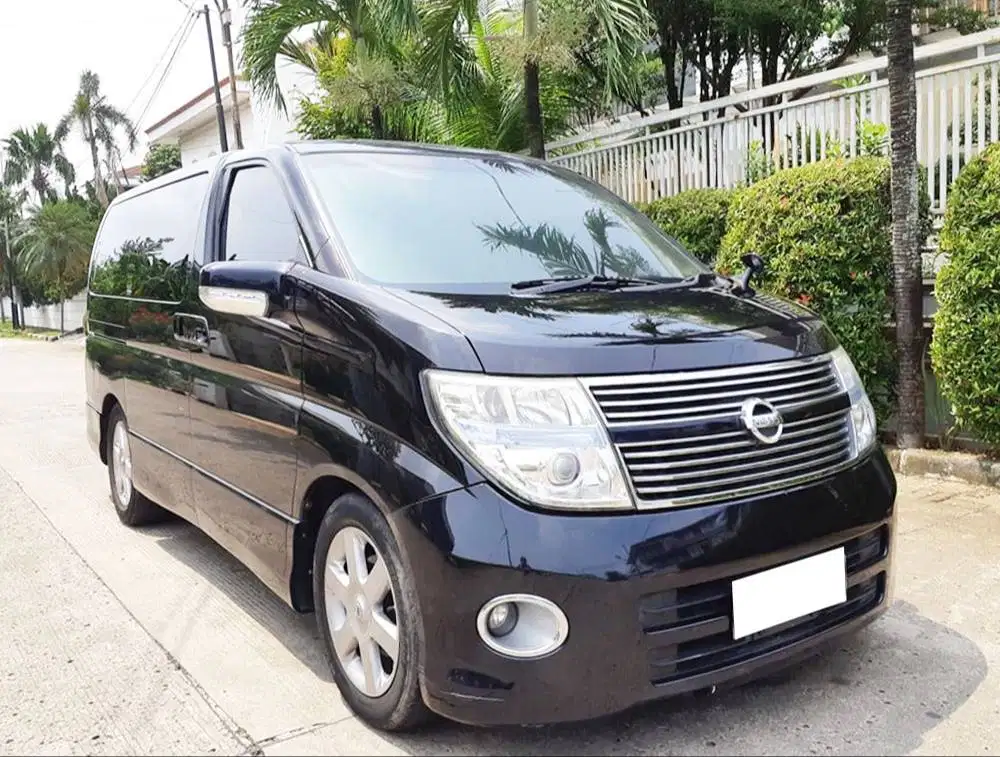 Nissan Elgrand HWS 3 Camera TV Lokal Plt B Pjk 9/2026 Mulus Siap Pakai