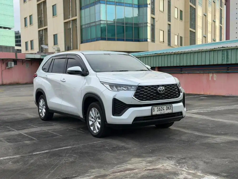 Toyota Zenix V Bensin 2023
