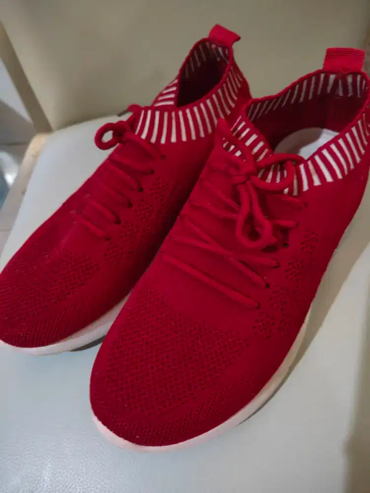 Winner women slip on shoes sz 39