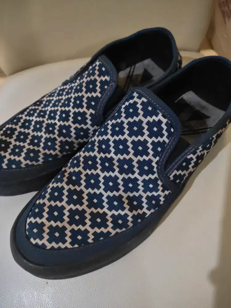 Anton&Co slip on Shoes pria sz 40