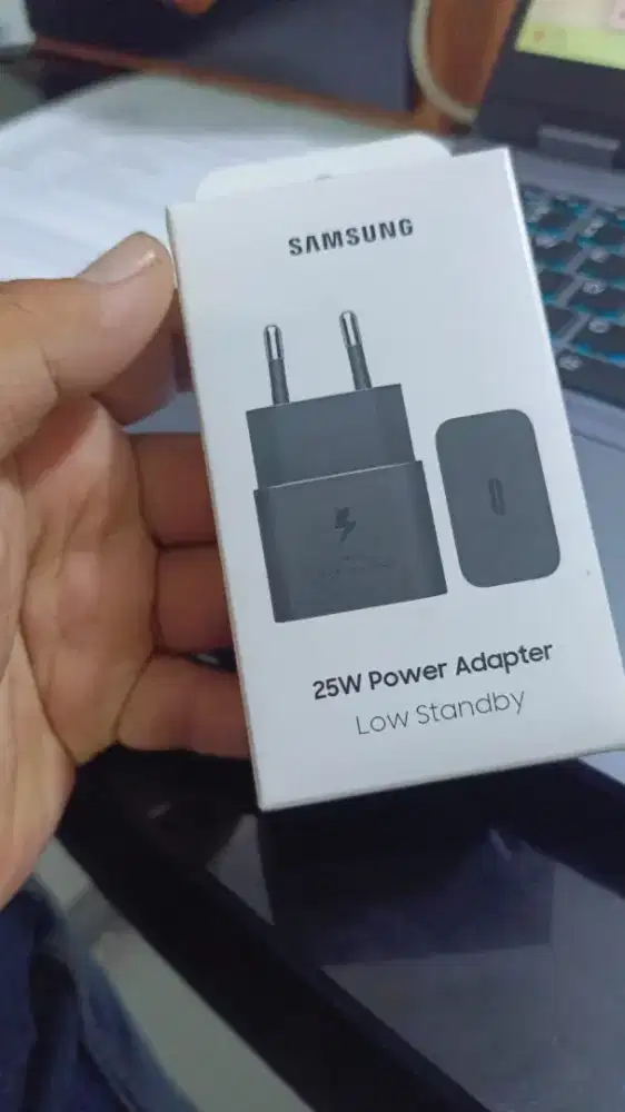 Charger / cas 25 watt fash charging samsung