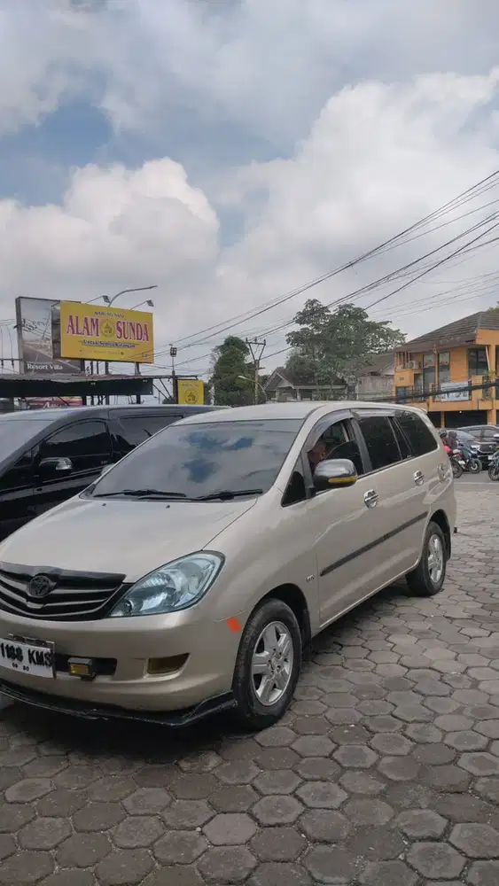 Toyota Kijang Innova 2007 Bensin