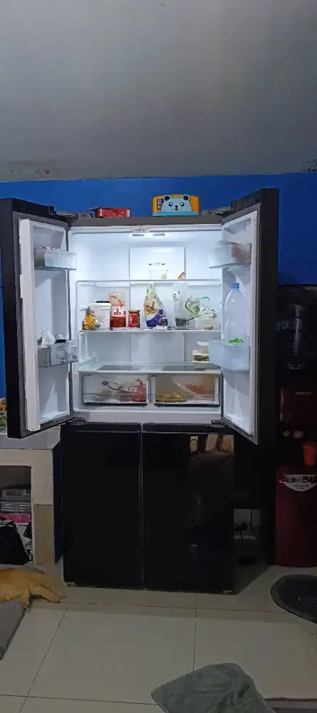 Kulkas Polytron 4 pintu