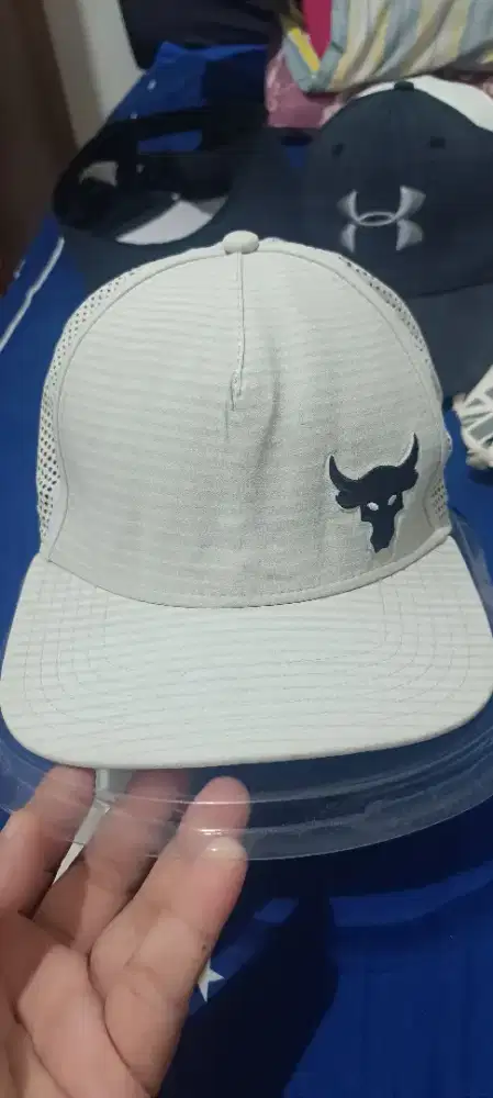 Topi under armour underarmour the rock size OSFA fit XL