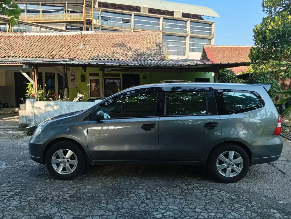 Nissan Grand livina 2007 Bensin