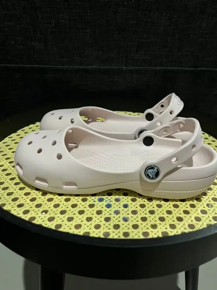 Sepatu crocs ballet pink