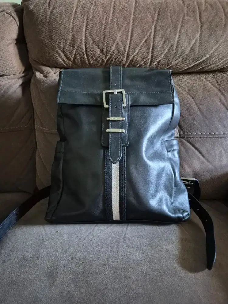 Ransel / backpack merk bally original...good condition..prelov pribadi