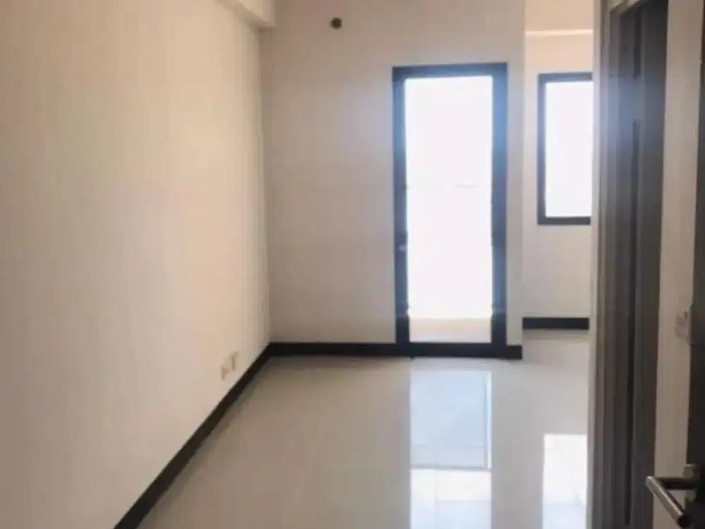 DIJUAL APARTEMEN AMEGA CROWN RESIDENCE TOWER A LANTAI 9 KOSONGAN