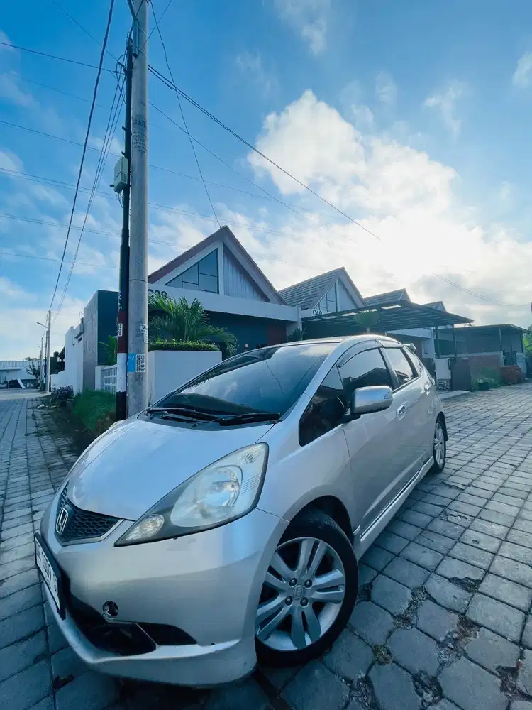 HONDA JAZZ RS 2010 ( MATIC )