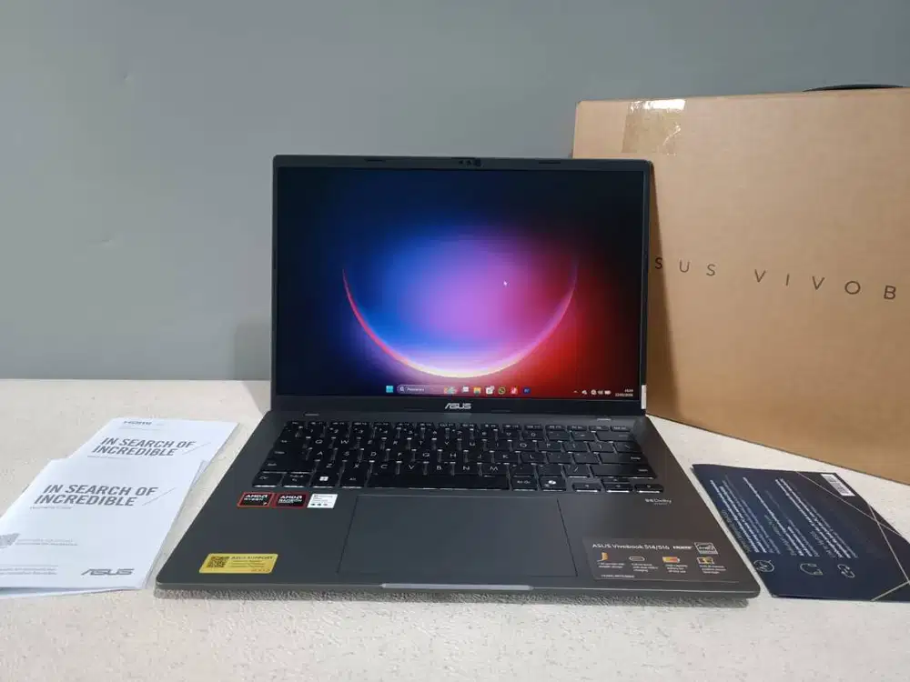 ASUS Vivobook S14 Ryzen 7 Radeon 780M RAM 16GB SSD 1TB Garansi 2028