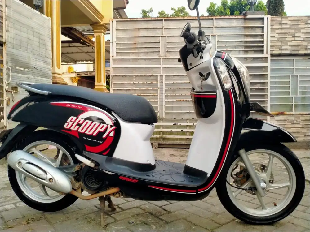 Honda Scoopy Fi lengkap motor sehat walafiat kterangan detail dibawah