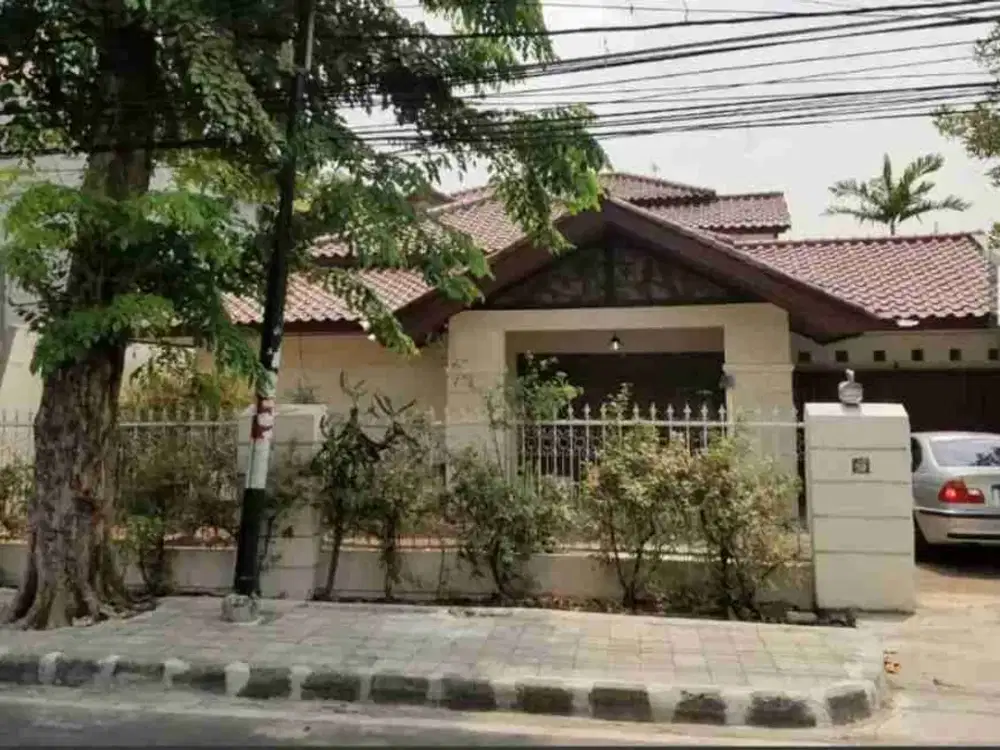Rumah Asri LT 433 M² di Cempaka Putih