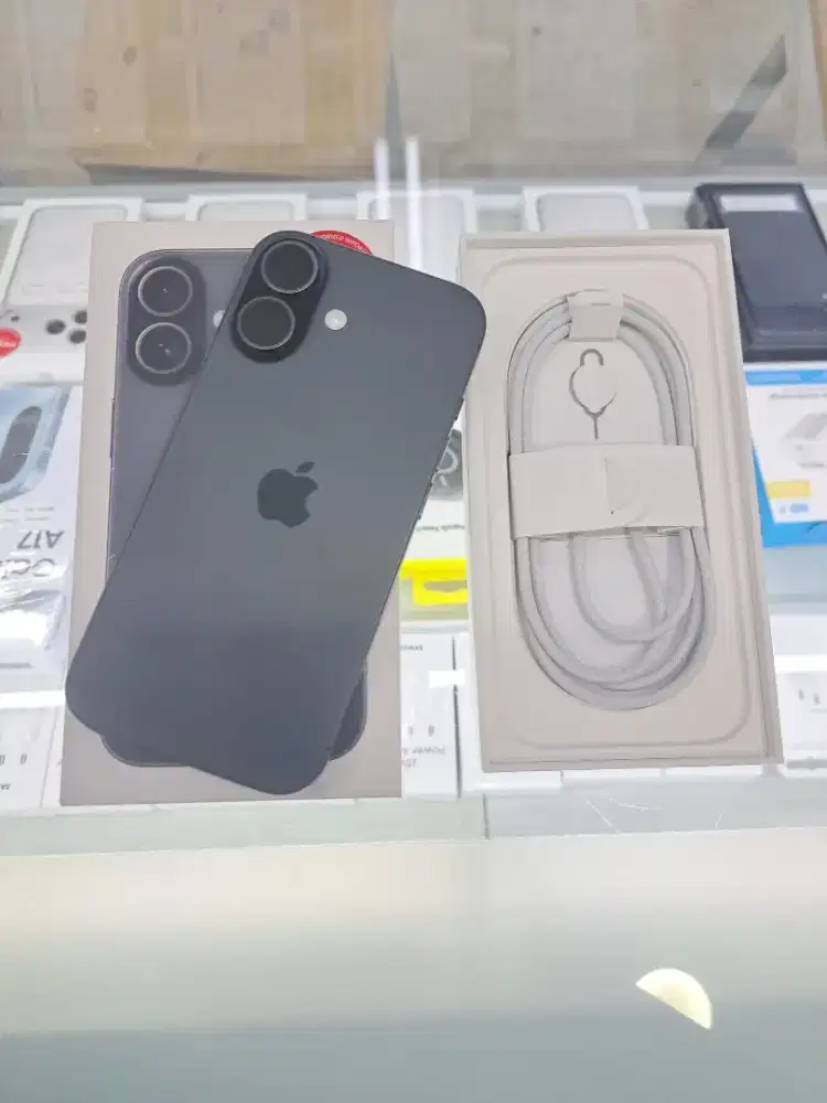 Second IPhone 17 256GB Black Resmi Garansi ON Mulus Like New Nego