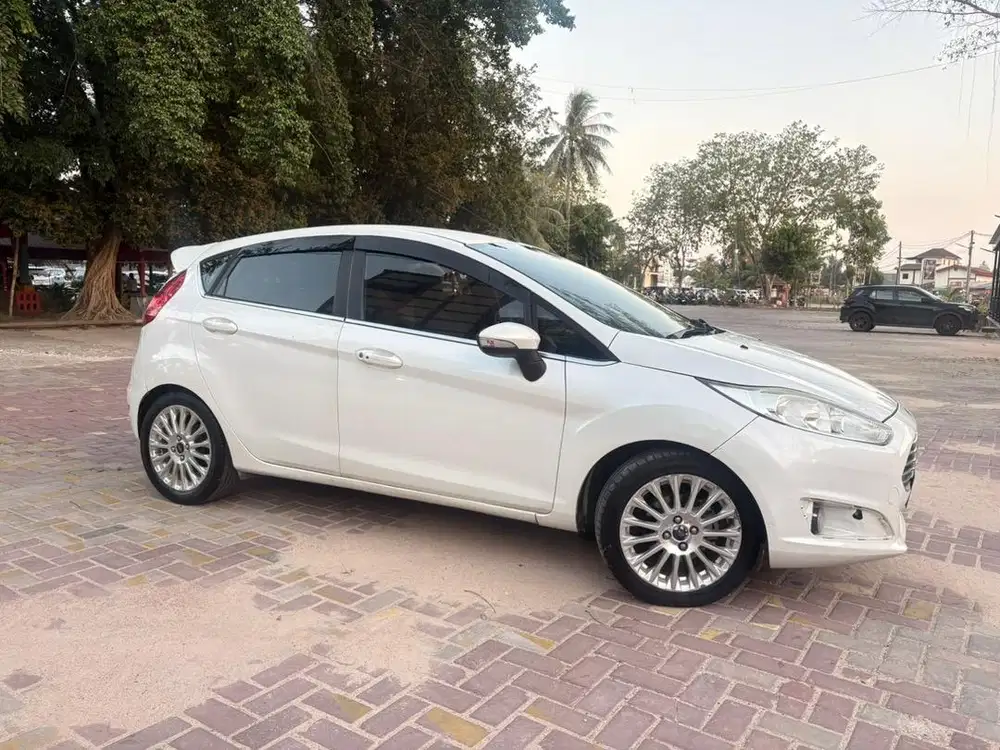 Ford fiesta istimewa km 50rban