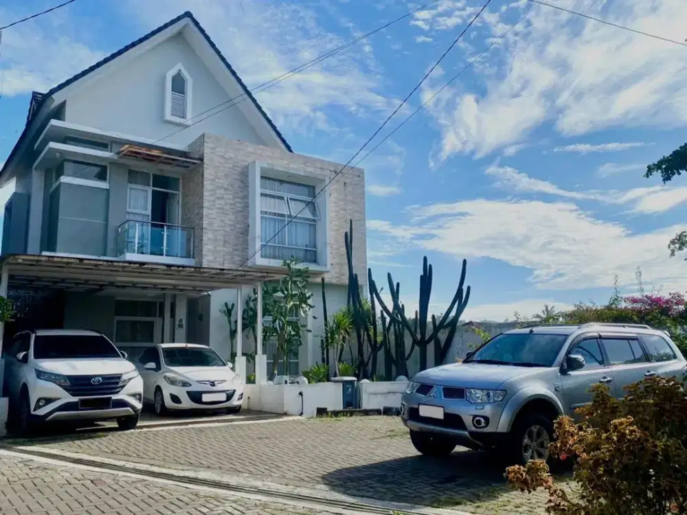 Dijual rumah sudut dengan 2 lantai fully furnished dalam kompleks perumahan modern di Cimahi Utara - Bandung