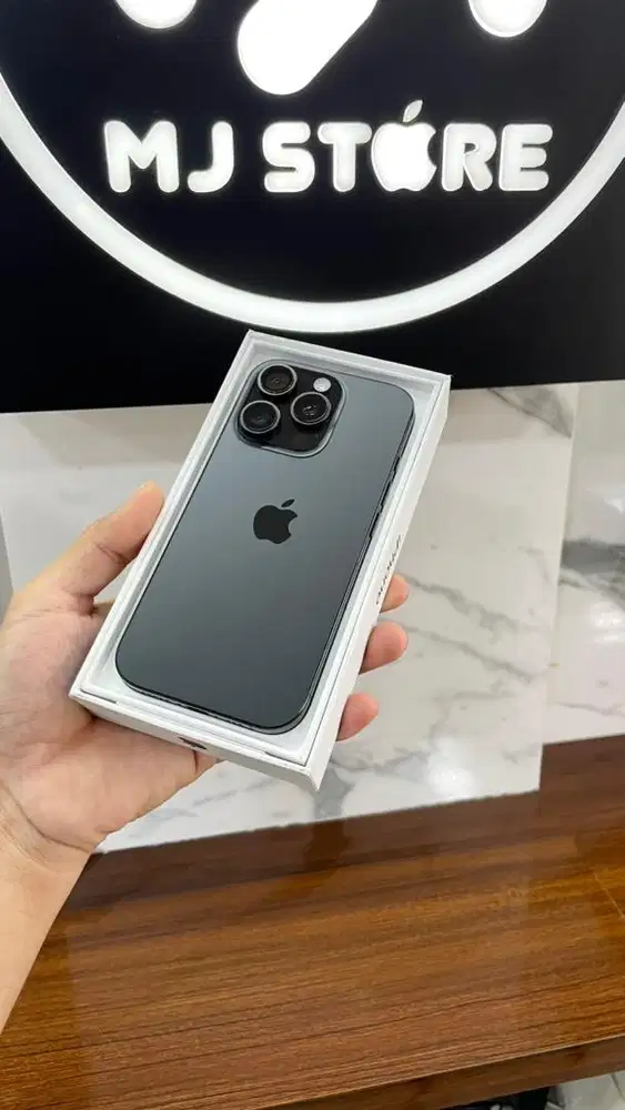 iPhone 16 Pro 128 gb ex iBox bh 96% garansi aktif sampai Agustus 2026
