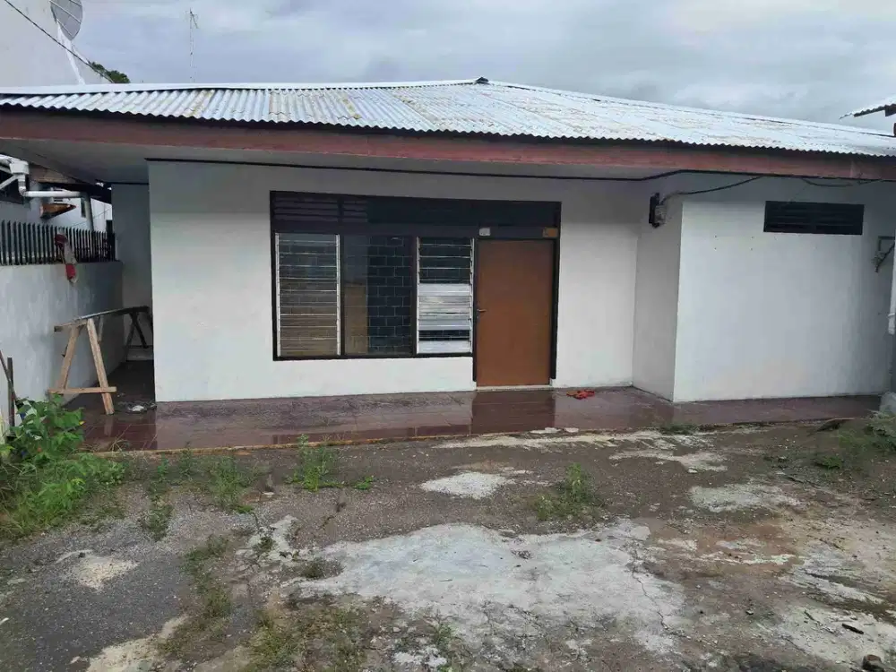 DISEWAKAN RUMAH MENARIK DAERAH TIKALA, HARGA SANGAT MURAH