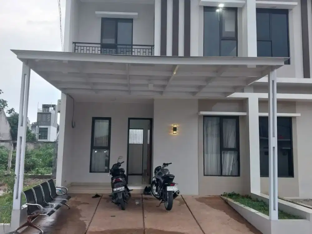 RUMAH JATIASIH 2 LANTAI 1M BEBAS BANJIR SHM DEKAT TOL JORR PINGGIR JALAN RAYA