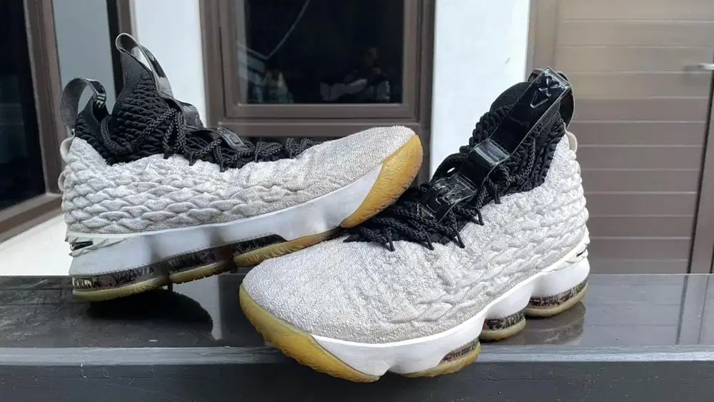 lebron 15 grafiti sz 41