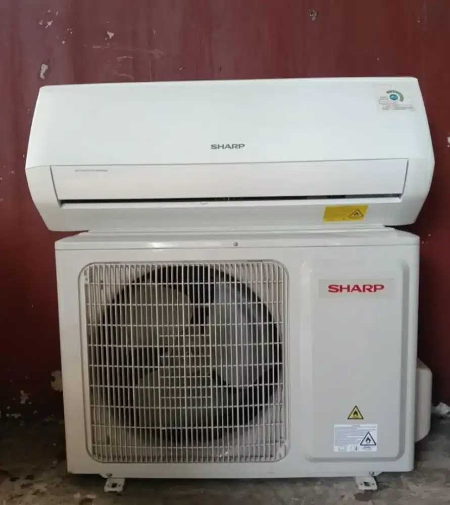 AC Sharp 1 pk , mulus dan dingin