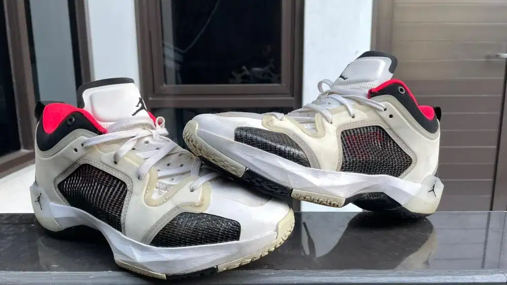 jordan 37 low siren red sz 43