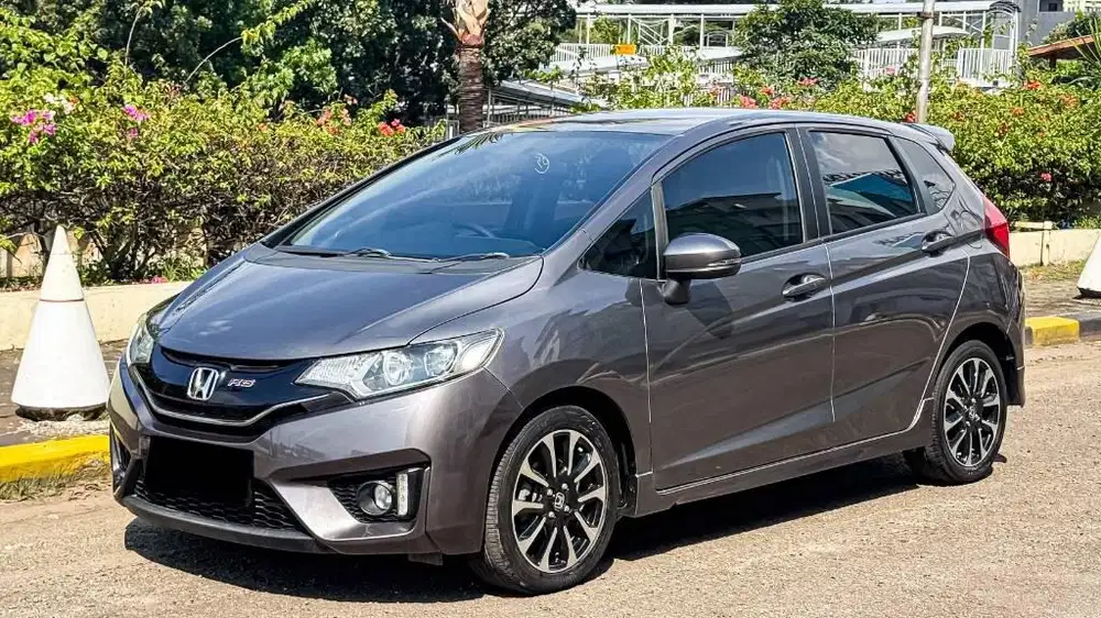 Honda Jazz RS 1.5 Matic 2016 TV floating