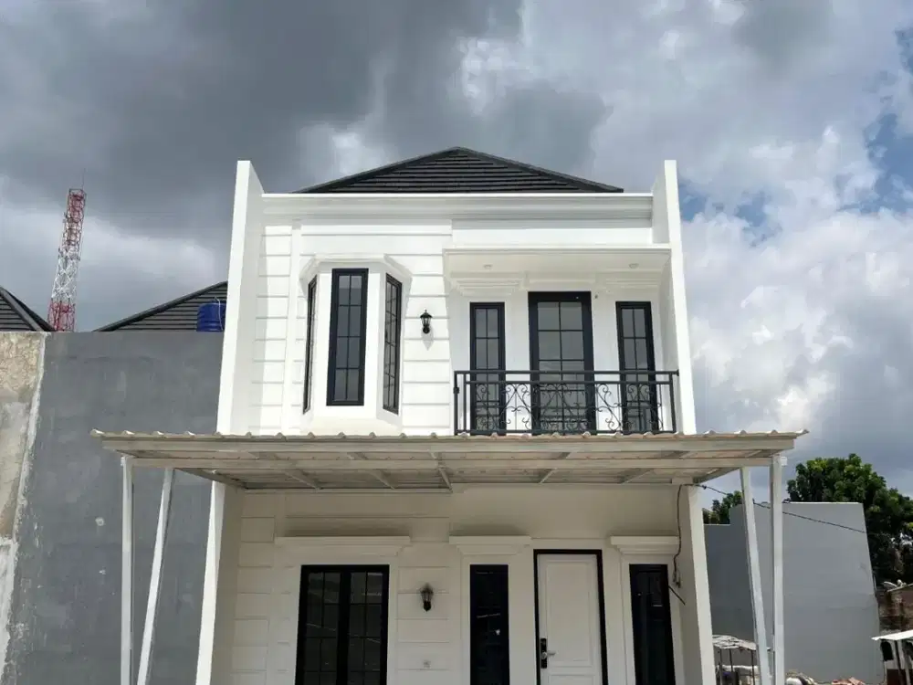 DIJUAL RUMAH JAKTIM 2 LANTAI CLUSTER BEBAS BANJIR SHM DEKAT TOL