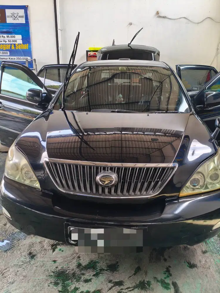 Dijual Toyota Harrier 3.0 automatic AWD (Pribadi)