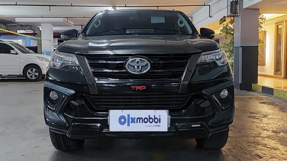 TDP 19JT, Toyota Fortuner 2.4 4x2 VRZ TRD Solar-AT Hitam 2019