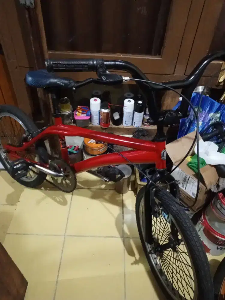 Sepeda BMX 20 inchi