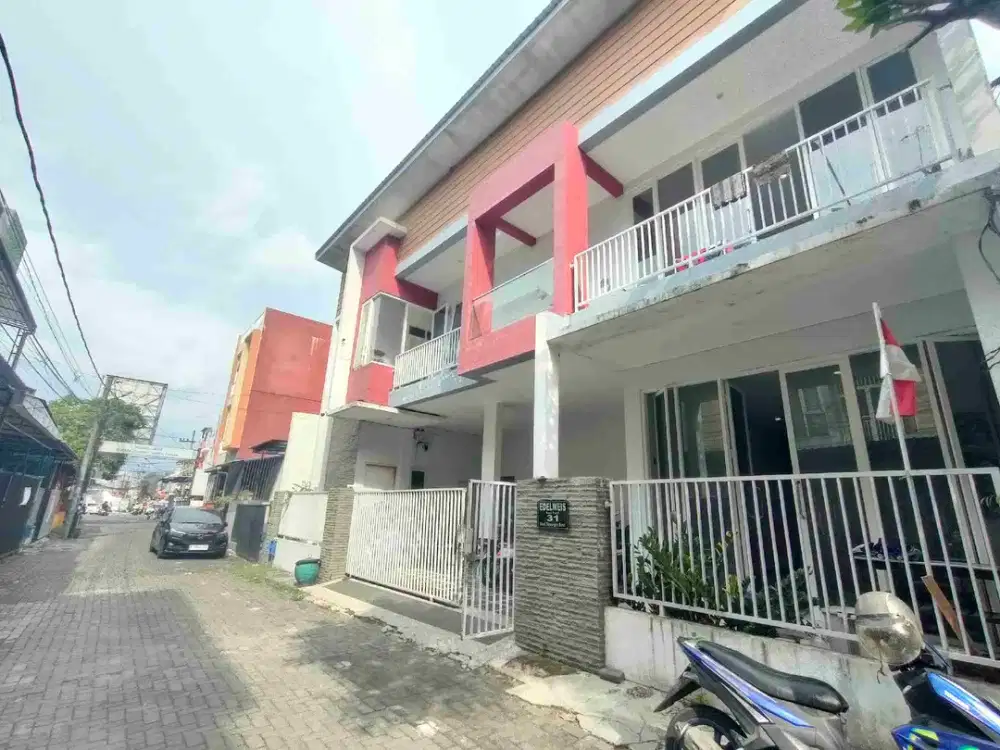 Kost Aktif Sigura Gura Dekat Jalan Raya