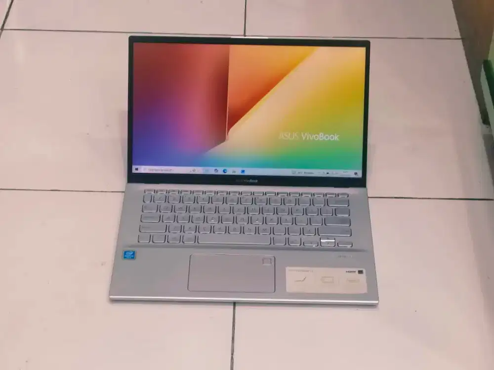 Asus vivobook x412fa Intel pentium gold 5405u ram 4 gb ssd 512 gb