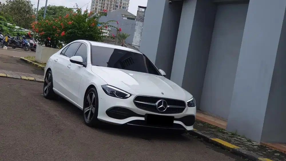 [ANTIK LOW KM] Mercedes Benz Mercy C 200 C200 Avantgarde AT 2024/2025